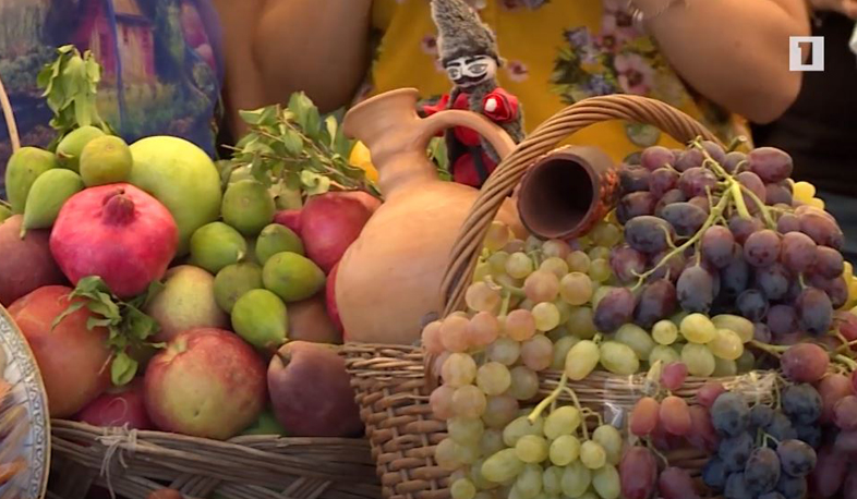 Բերքի տոն Արարատում՝ Հայաստանի մարզերի համերով ու գույներով