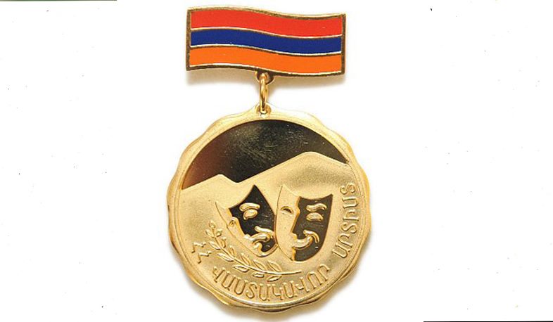 Նախագահը ժողովրդական նկարչի և վաստակավոր արտիստի կոչումներ է շնորհել