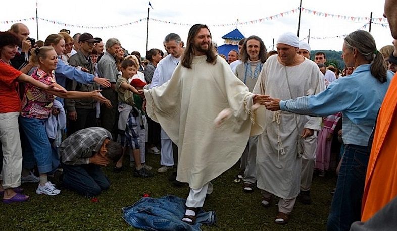 Կրասնոյարսկում բերման է ենթարկվել իրեն Քրիստոս հռչակած աղանդի առաջնորդը