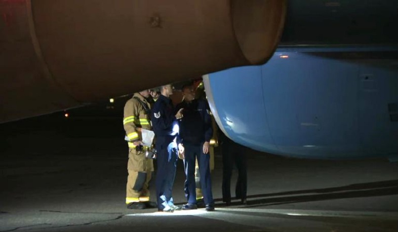 ԱՄՆ փոխնախագահին տեղափոխող ինքնաթիռը թռչունի բախվելուց հետո հարկադիր վայրէջք է կատարել