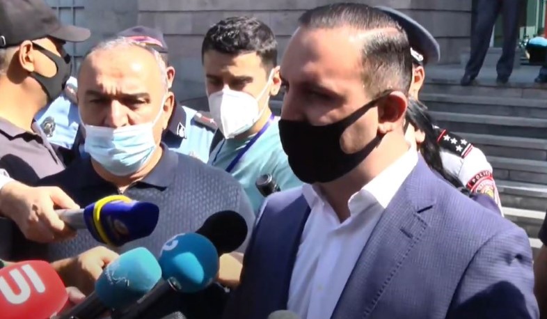 Ծառուկյանի պաշտպանները դատավորին ինքնաբացարկի միջնորդություն են ներկայացրել