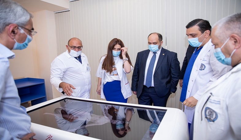 ԿԳՄՍ նախարարն այցելել է «Միքայելյան» համալսարանական հիվանդանոց