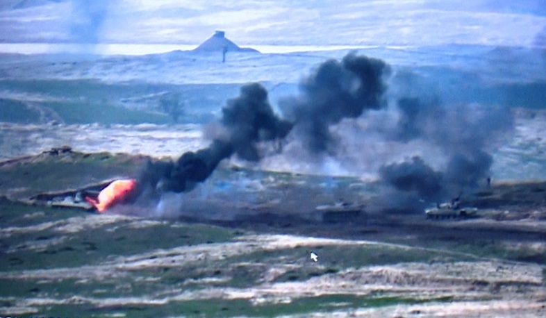 Азербайджанская сторона понесла потери техники. 2 вертолета, 14 беспилотных летательных аппаратов