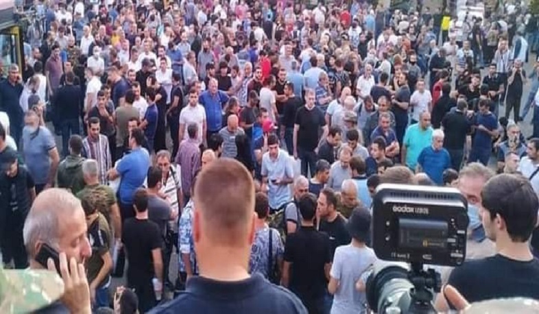 Ամբողջ Հայաստանում հերթեր են՝ կապված հայտարարված զորակոչին մասնակցողների քանակի հետ․ ՊՆ խոսնակ