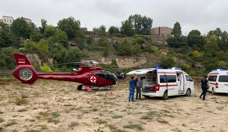 Министр здравоохранения посетил Медицинский Центр Гориса