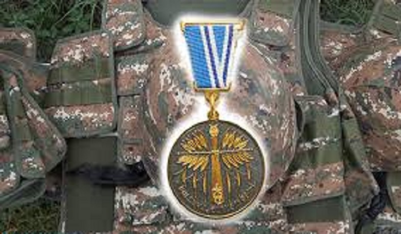 ԱՀ նախագահը ՊԲ 46 զինծառայողի հետմահու պարգևատրել է «Մարտական ծառայություն» մեդալով