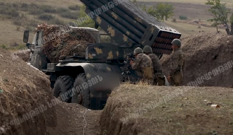 Аартиллеристы гордо выполняют свои боевые задачи