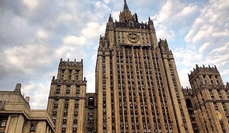 Մոսկվան վերահաստատել է պատրաստակամությունը՝ հարթակ տրամադրել ՀՀ, Ադրբեջանի և ՌԴ արտգործնախարարների եռակողմ հանդիպման համար