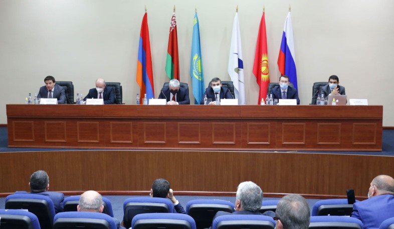 ԵՏՀ պաշտոնյաները հանդիպել են Հայաստանի գործարար համայնքի ներկայացուցիչների հետ