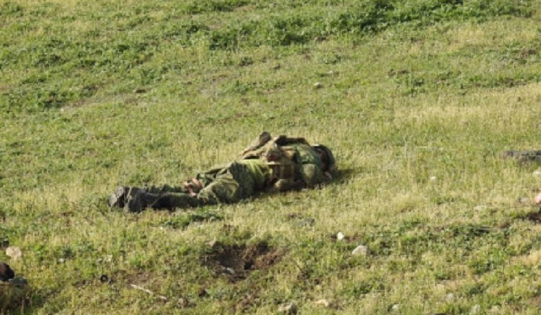 Тела азербайджанских солдат оставили лежать в полях, ущельях и болотах. Ованнисян