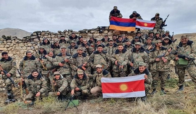 Езидо-армянская сила на передовой. Рустам Бакоян опубликовал фотографию