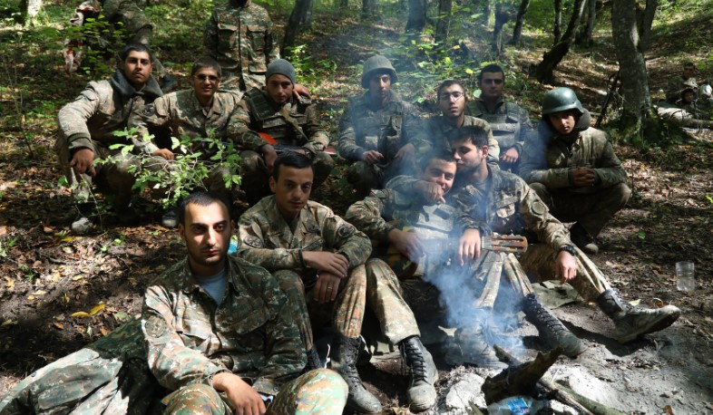 Защитники армянской государственности. Фотографии с передовой