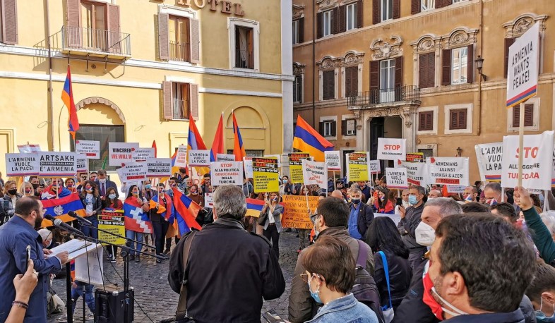 Մխիթարյանը շնորհակալություն է հայտնել իտալացի սենատորին