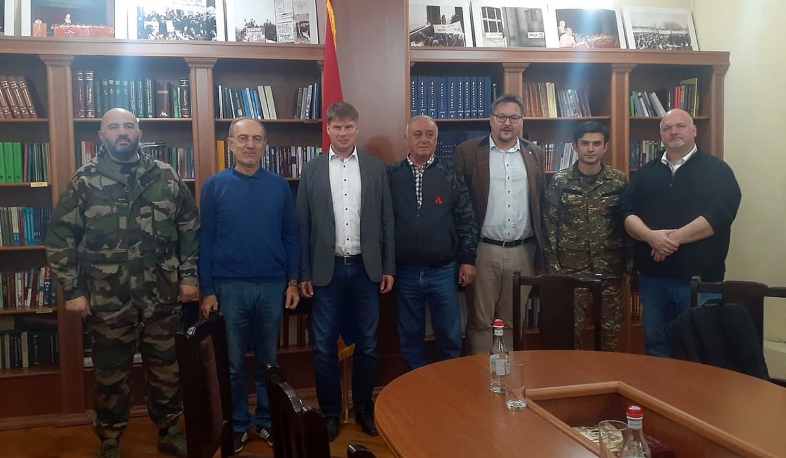 Շուշիի Սբ Ղազանչեցոց եկեղեցու հրթիռակոծումը նպատակային վանդալիզմ էր․ Բունդեսթագի պատգամավորները հանդիպել են ԱՀ ԱԺ նախագահի հետ