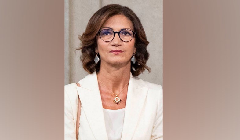 Мы рядом с армянским народом, с которым разделяем европейские и христианские ценности. Итальянский депутат