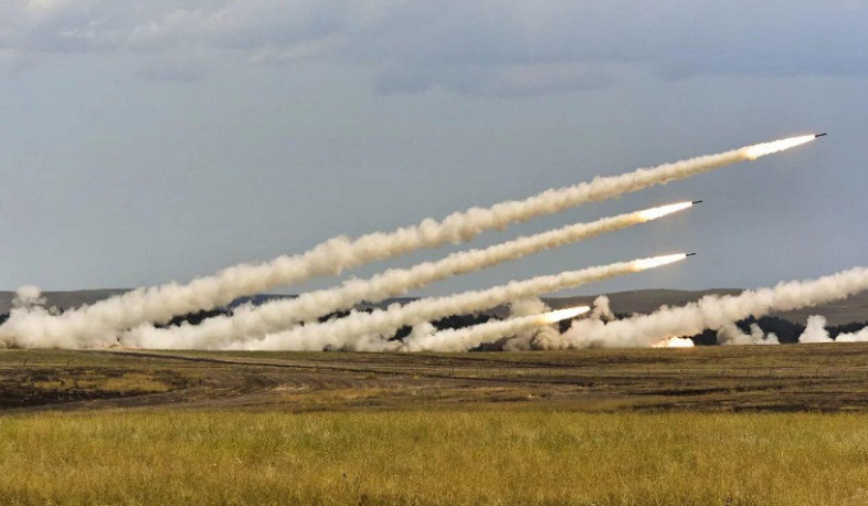 В северном направлении противник применяет авиацию и артиллерию. Спикер МО
