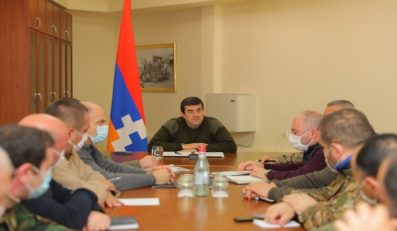 Երևանում կձևավորվի արցախցի ընտանիքների սոցիալական խնդիրներով զբաղվող շտաբ. ԱՀ նախագահը խորհրդակցություն է հրավիրել