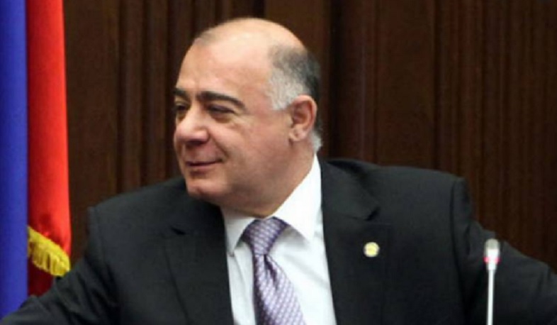 Հետևելով վարչապետի կոչին՝ կամավորագրվում եմ Հայրենիքի պաշտպանության գործին. Գյումրու քաղաքապետ