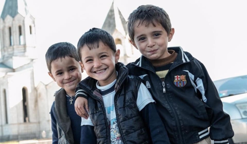 Важно, чтобы во время войны дети не переставали улыбаться. Омбудсмен Арцаха