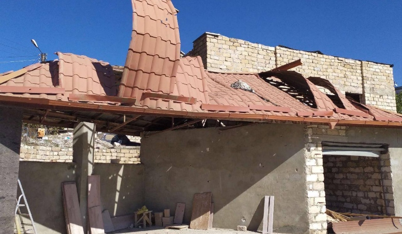 Ապացույցներ, որ Ադրբեջանը ծանր հրթիռներով թիրախավորել էր Ստեփանակերտի բնակելի տարածքները․ ԱՀ ՄԻՊ-ը լուսանկարներ է ներկայացրել