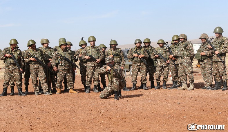 Учения резервистов перед отправкой на фронт. Фотографии