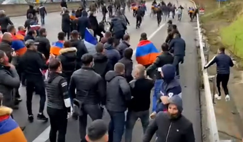 Բռնության յուրաքանչյուր դրսևորում չի կարող ընդունելի լինել. Ֆրանսիայում ՀՀ դեսպանությունը դատապարտում է հայ ցուցարարների վրա հարձակումը