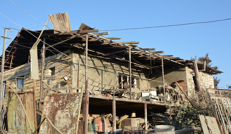 В 8 часов утра в Степанакерте объявили воздушную тревогу. ГСЧС Арцаха