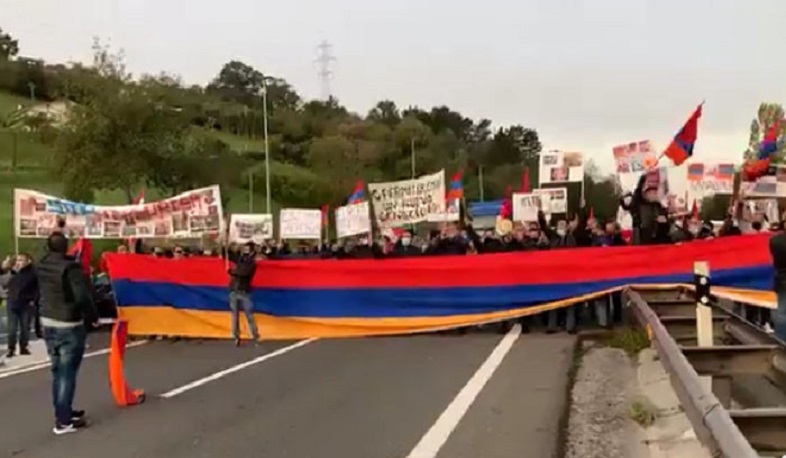 Ֆրանսիայում ցույցի ժամանակ թուրք հանցագործի մուրճի հարվածից վիրավորված Գևորգի կյանքին վտանգ չի սպառնում. Նազարյան