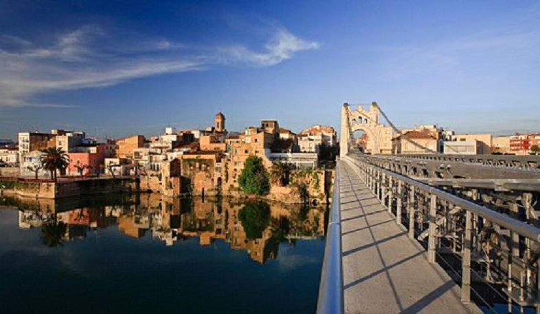 Каталонский город Ампоста признал независимость Арцаха