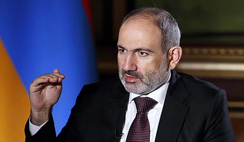 Азербайджан, имеющий 10-миллионное население и огромные нефтяные доходы, не в состоянии собственными силами решить свои проблемы безопасности. Премьер-министр Армении