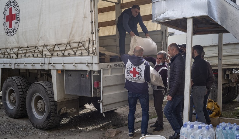 ԼՂ-ում ԿԽՄԿ առաքելության ներկայացուցիչները սնունդ են տրամադրել ապաստարաններում ապրող մարդկանց