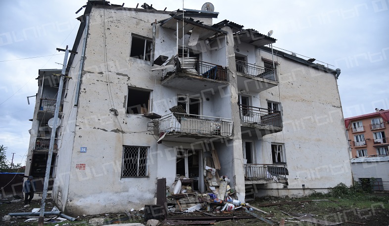 Противник снова открыл огонь по Степанакерту. По предварительным данным, есть раненый