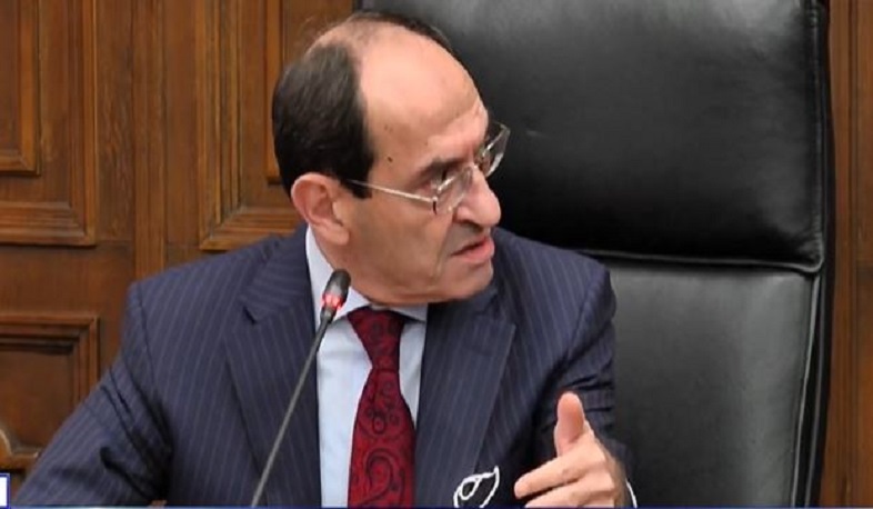 Армения продолжает работать с экономическими и военно-политическими структурами. Заместитель министра