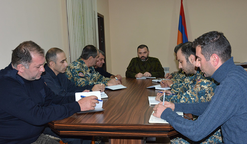 ԱՀ ԱԻՊԾ տնօրենի խորհրդակցությունը ծառայության պատասխանատուների և ստորաբաժանումների ղեկավարների հետ