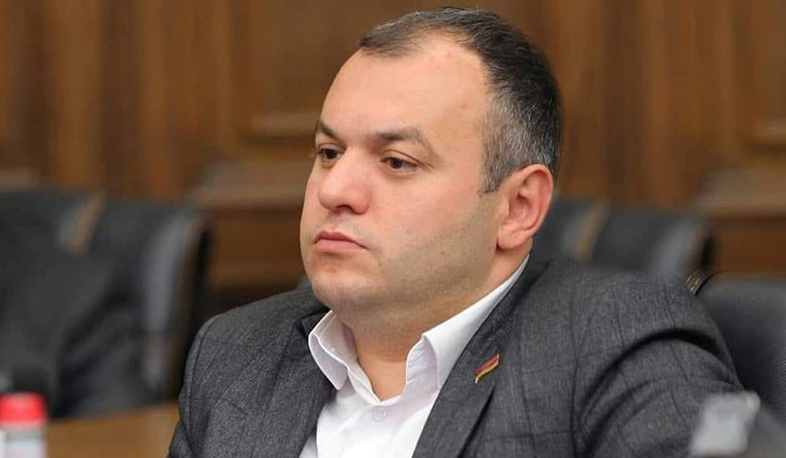 Վարդան Աթաբեկյանը դուրս է գալիս «Իմ Քայլը» խմբակցությունից և կգործի որպես անկախ պատգամավոր