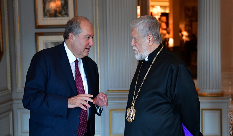 Armen Sarkissian had a phone conversation with Catholicos Aram I of Great House of Cilicia