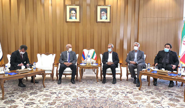 ԻԻՀ-ում ՀՀ դեսպանը հանդիպել է Իրանի առևտրի, արդյունաբերության, հանքերի և գյուղատնտեսության պալատի նախագահի հետ