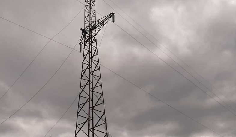 В Арцахе продолжаются работы по восстановлению электроснабжения