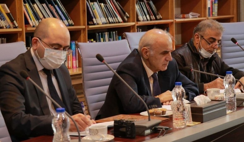 ՀՀ դեսպան Արտաշես Թումանյանը հանդիպել է ԻԻՀ նախագահի խորհրդական Հեսամեդդին Աշնային