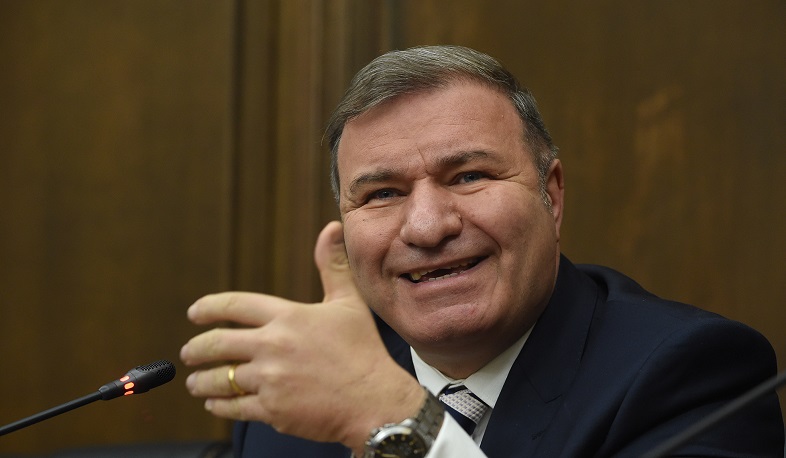 Կողմ ենք ռուս խաղաղապահներին, բայց ամեն ինչ պետք է լիներ ժամանակին․ Մելքումյան