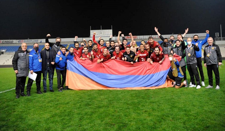 Քեզ համար, Հայաստան. Հենրիխ Մխիթարյանի գրառումը