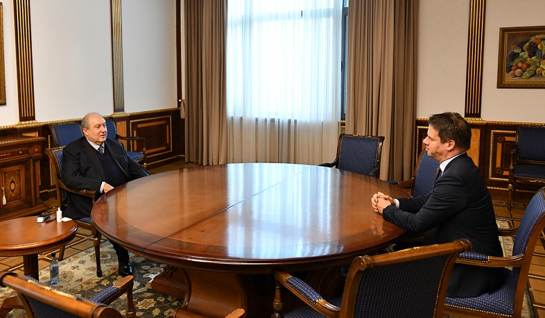 Президент Армен Саркисян встретился с послом Франции в Армении