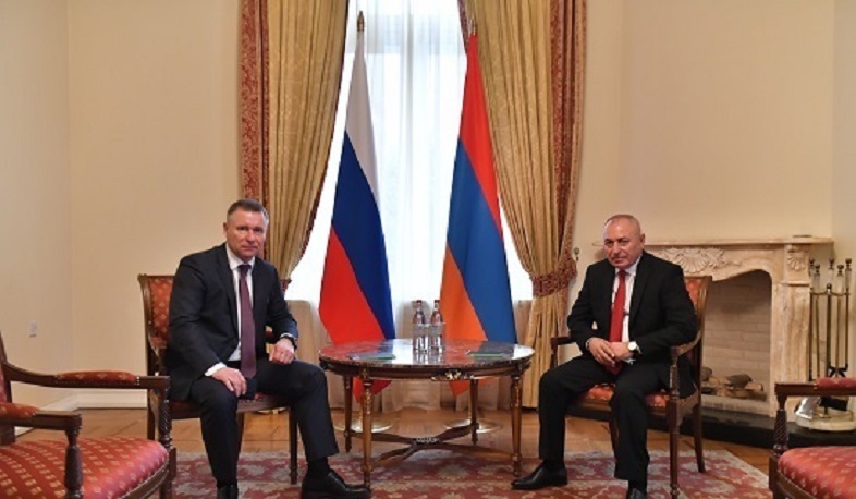 Министр по чрезвычайным ситуациям РА встретился с российским коллегой