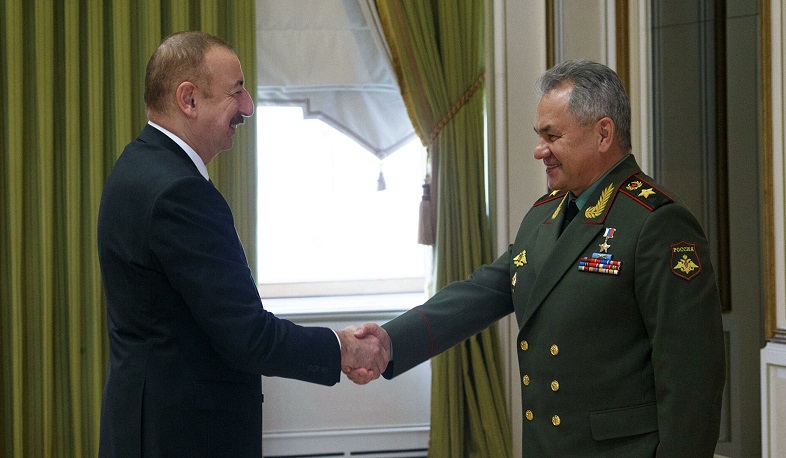 Шойгу и Алиев обсудили ситуацию в Карабахе