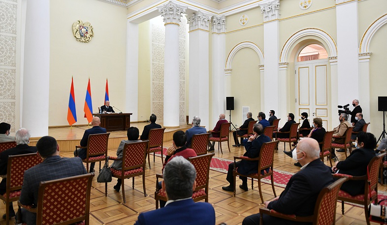 Նախագահ Արմեն Սարգսյանը հանդիպում է ունեցել հասարակայնության ներկայացուցիչների հետ
