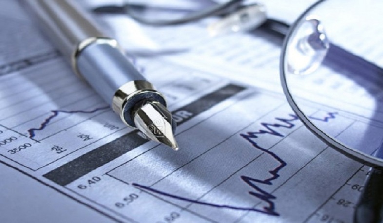 The economic activity index decreased by 6.7%