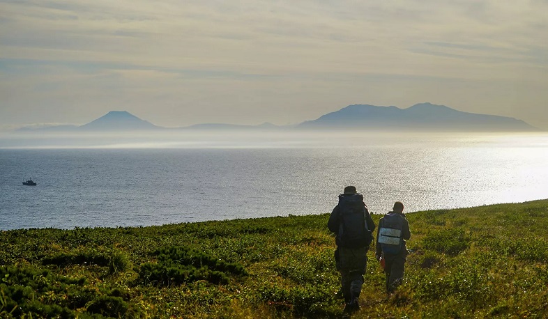 Японский дипломат преподнес россиянам провокационный подарок