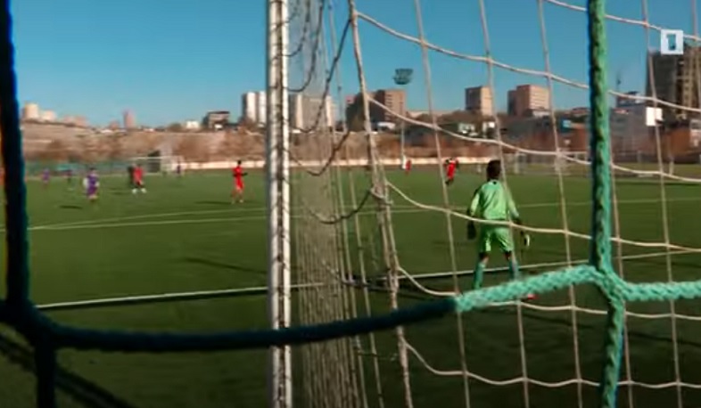 Պատանի հայ ֆուտբոլիստները պայքարում են Արցախյան պատերազմի զոհերին նվիրված հուշամրցաշարի գավաթի համար