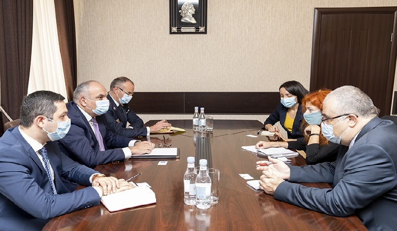 Военный прокурор РА обсудил с представителем Human Rights Watch проблемы пленных