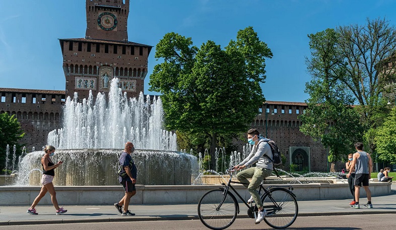 Подарок к Рождеству: Италия преодолела пик заболеваемости COVID